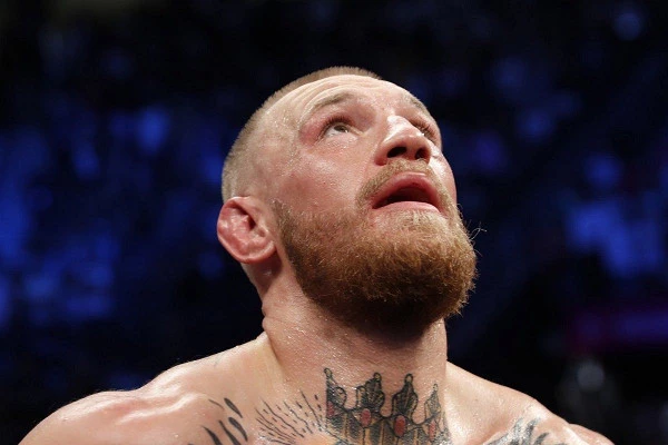 UFC показал официальный постер боя Макгрегор — Порье